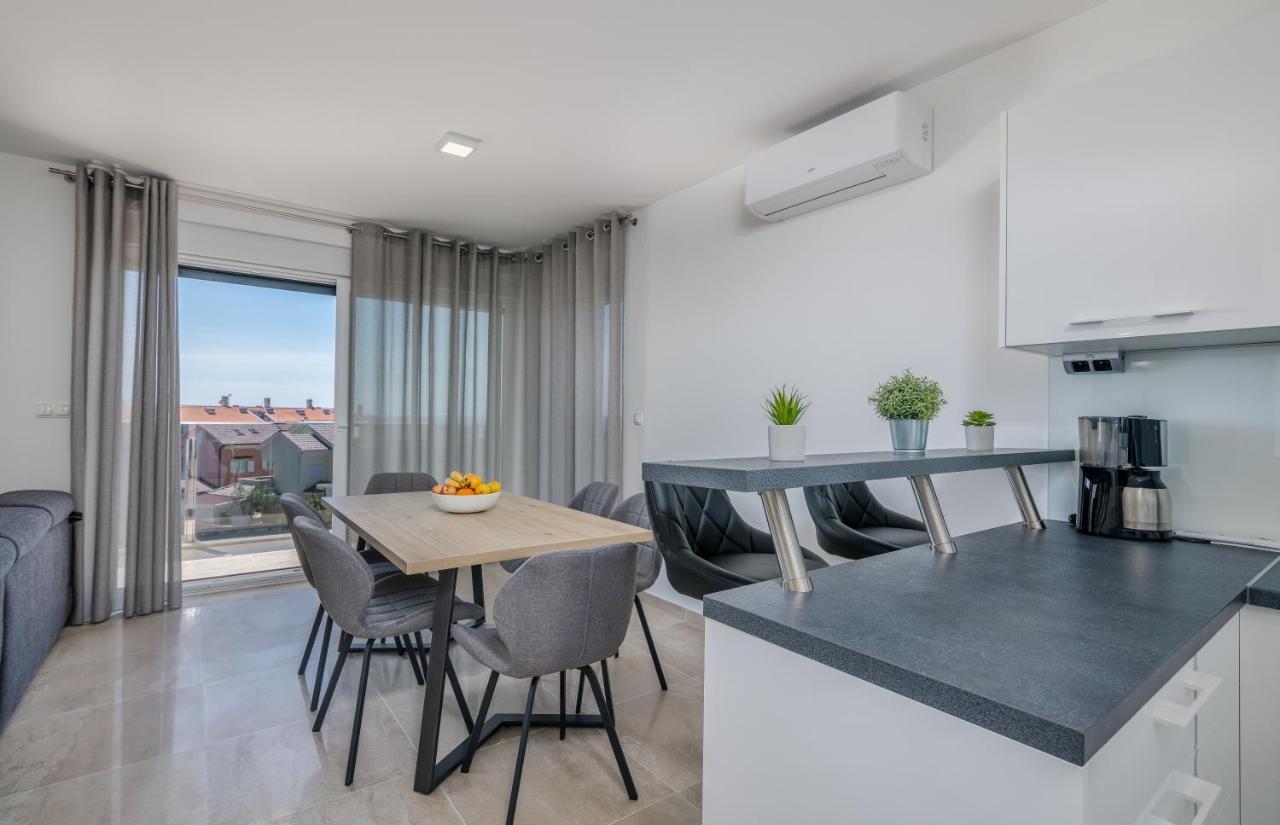 Appartment Divine Krk Town Bagian luar foto