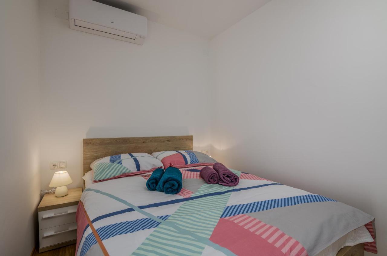 Appartment Divine Krk Town Bagian luar foto