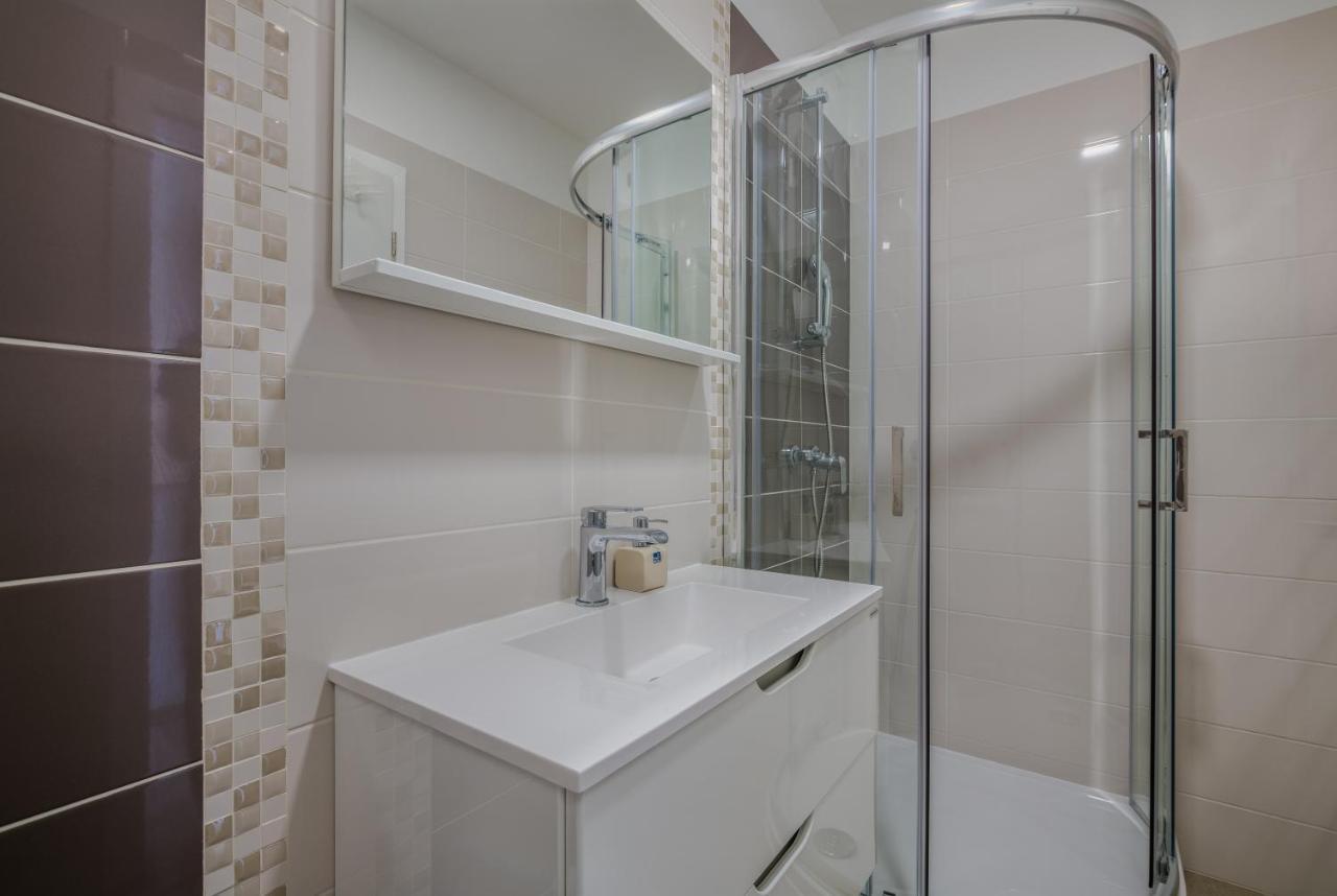 Appartment Divine Krk Town Bagian luar foto