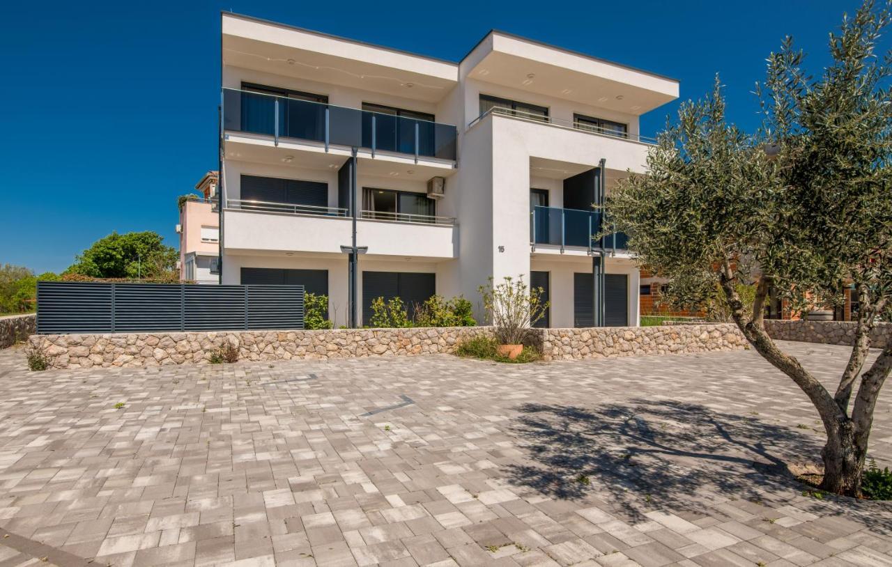 Appartment Divine Krk Town Bagian luar foto